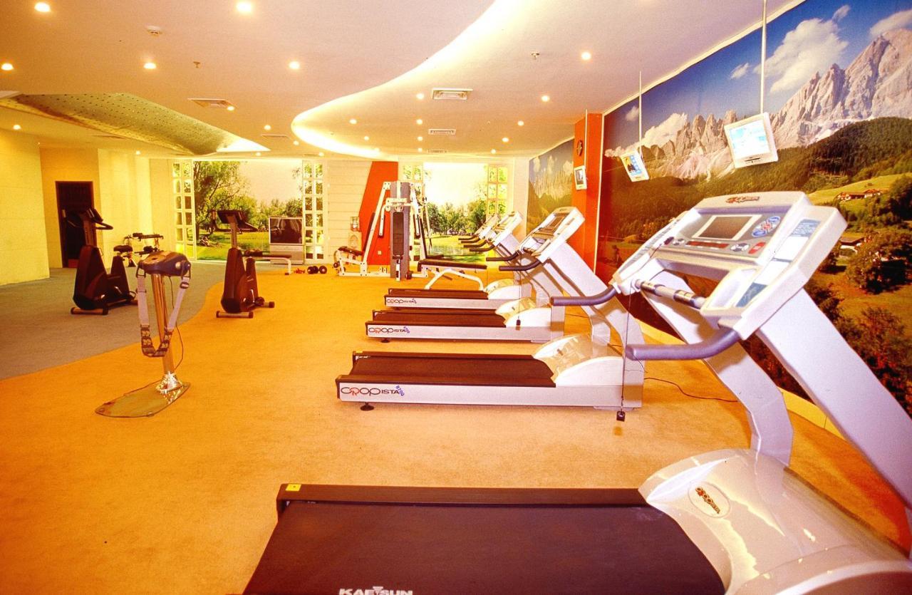 Royal International Hotel Urumçi Dış mekan fotoğraf