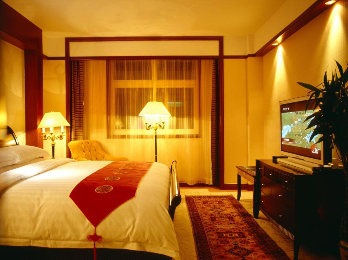 Royal International Hotel Urumçi Oda fotoğraf